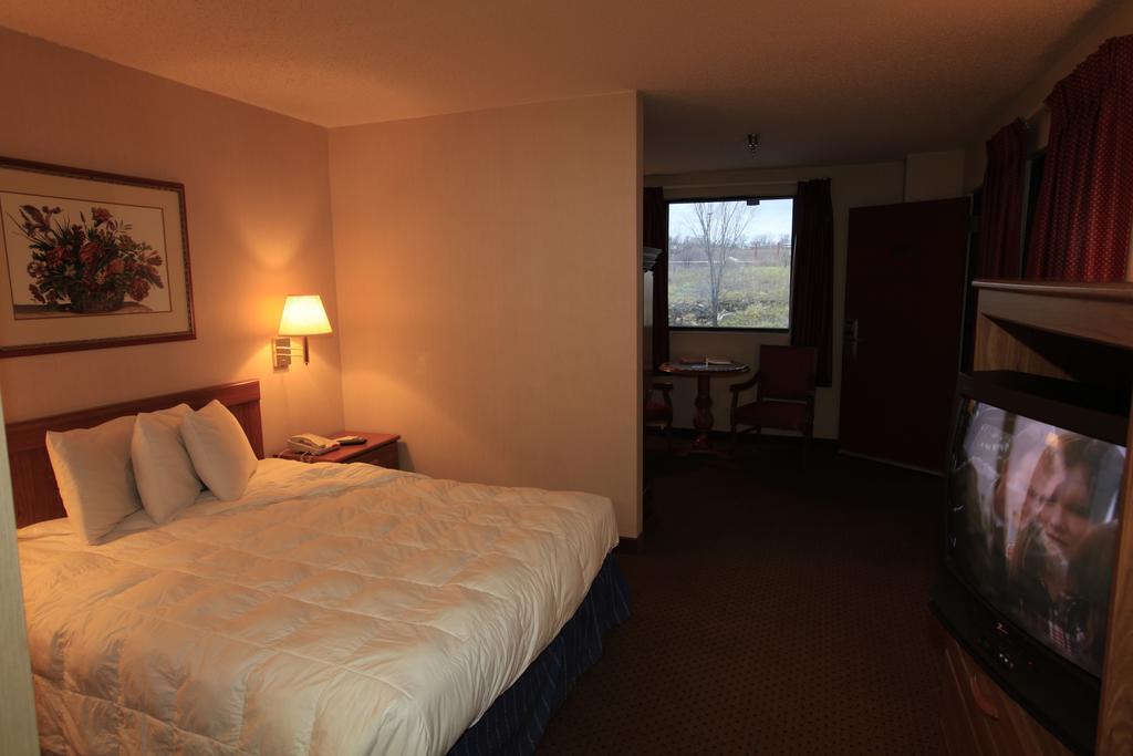 Lodge At The Falls Branson Bagian luar foto