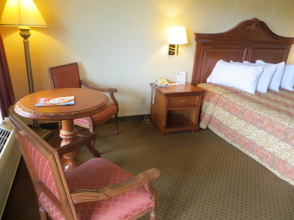Lodge At The Falls Branson Bagian luar foto