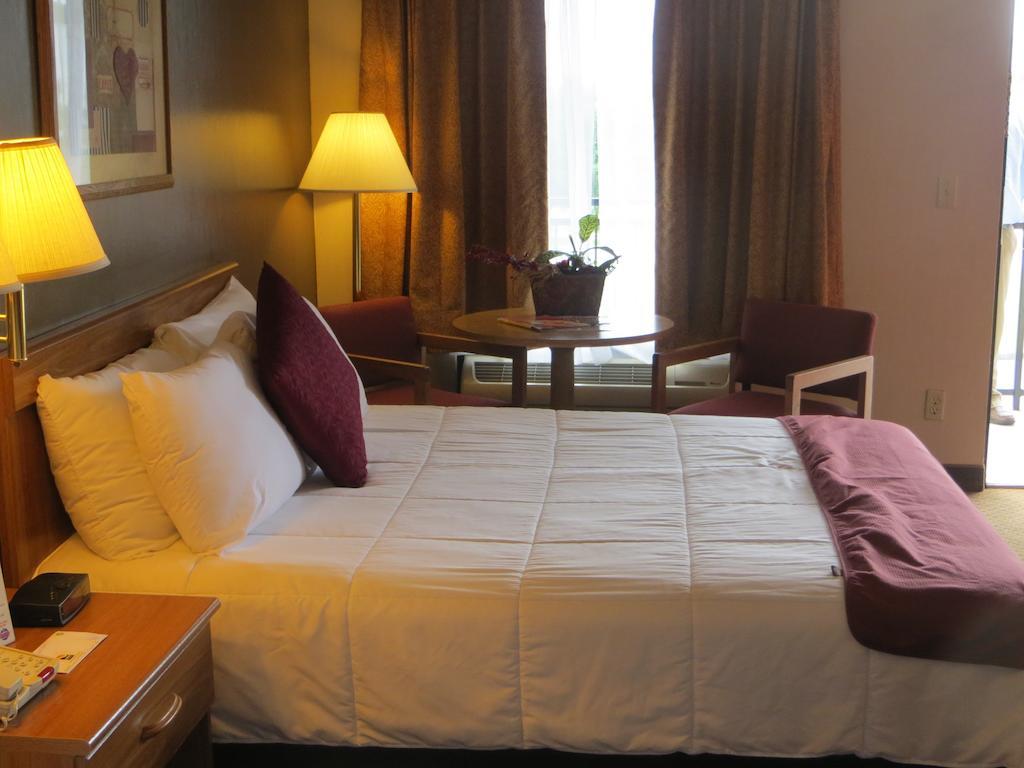 Lodge At The Falls Branson Bagian luar foto