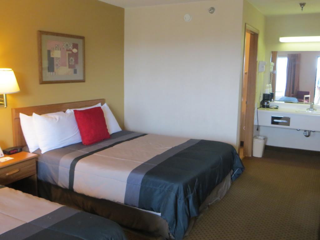 Lodge At The Falls Branson Bagian luar foto