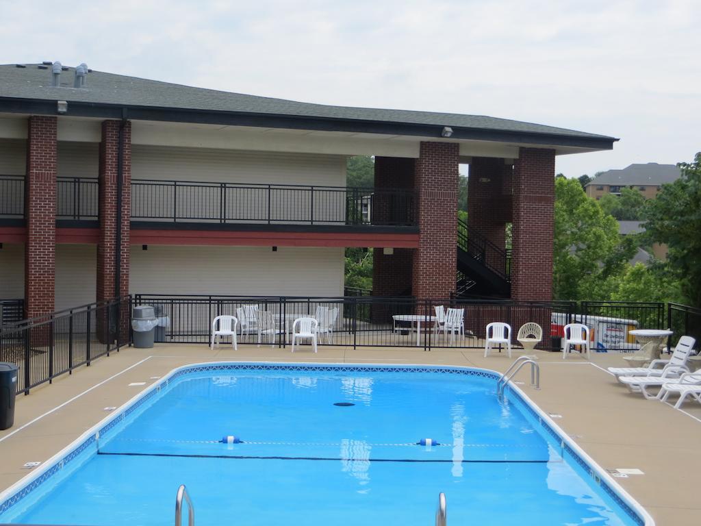 Lodge At The Falls Branson Bagian luar foto