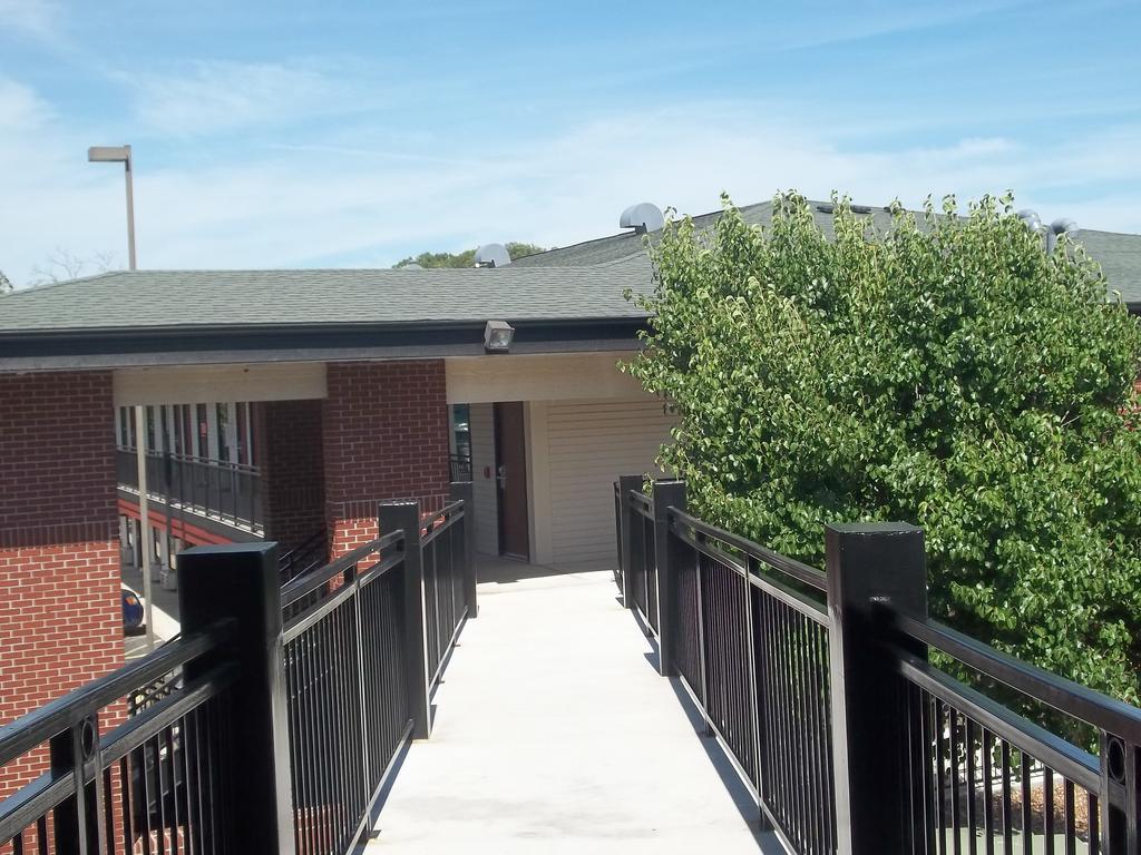 Lodge At The Falls Branson Bagian luar foto